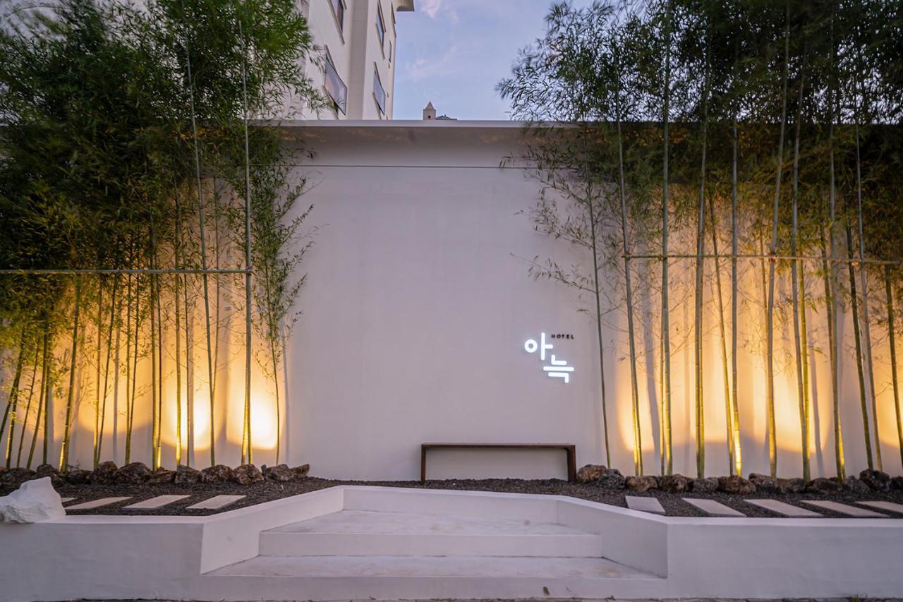 Aank Hotel Daejeon Yongjeon 2Nd Eksteriør bilde